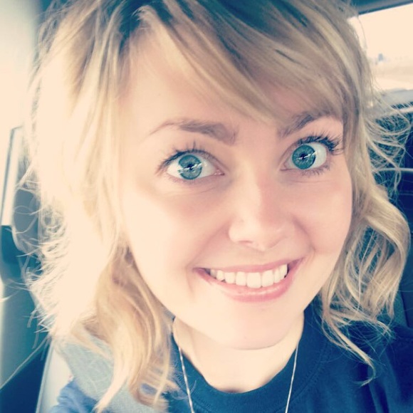 Meet your Posher, Breanna - Picture 1 of 1